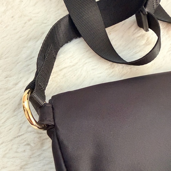 lululemon athletica Black and Gold Crossbody Bag - Picture 7 of 9